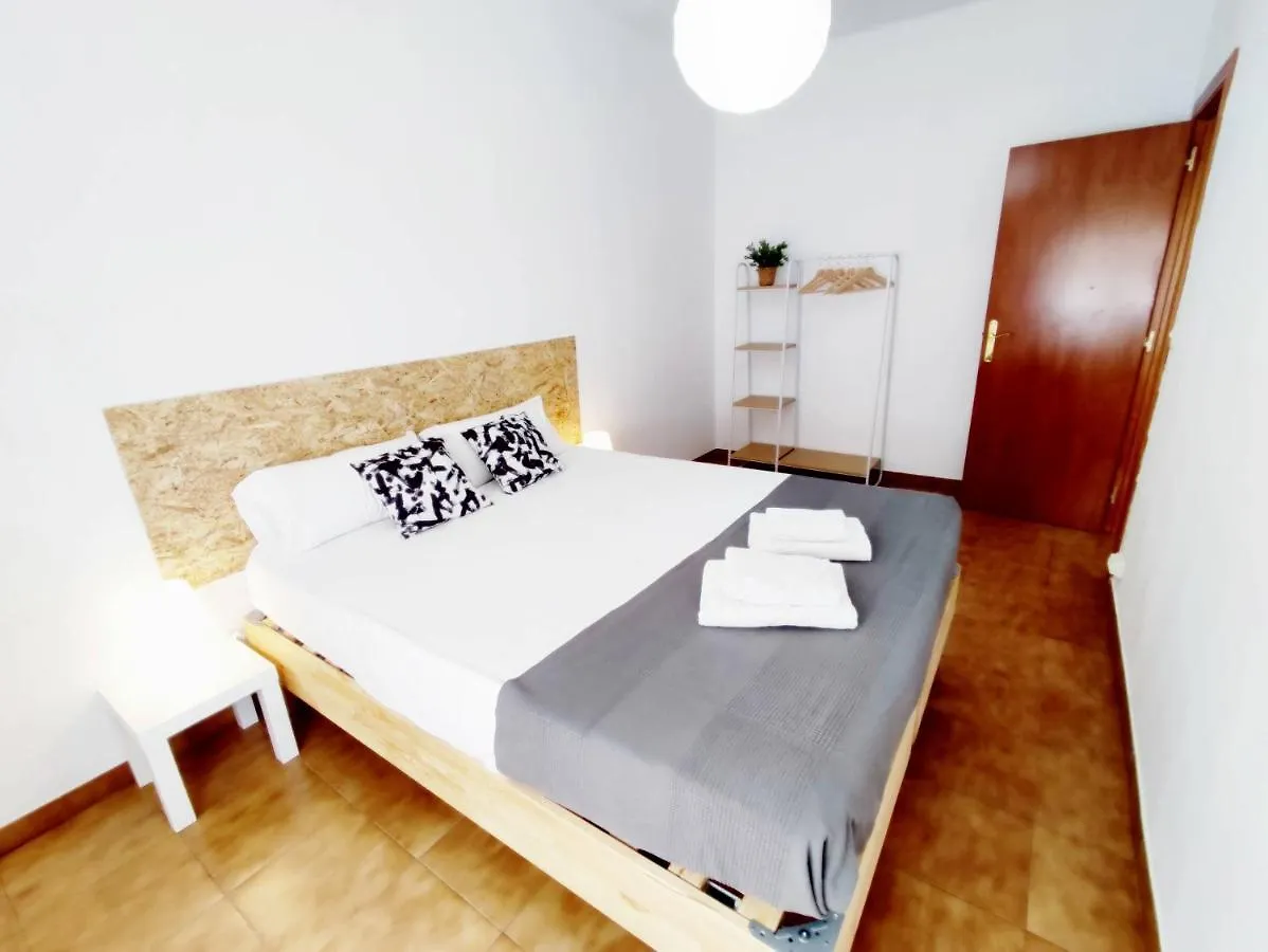 Apartment Amplio Apartamento Con Terraza L'Hospitalet de Llobregat Spain