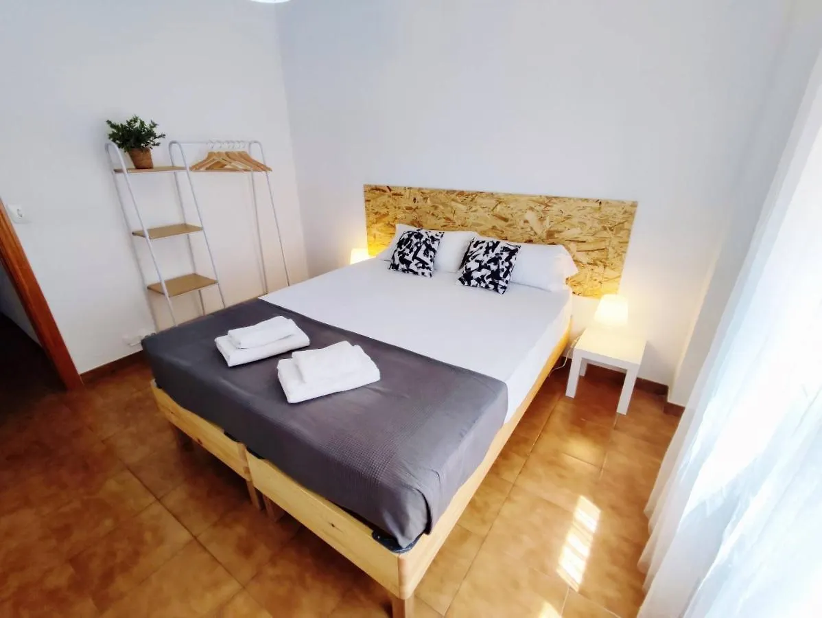 Amplio Apartamento Con Terraza L'Hospitalet de Llobregat